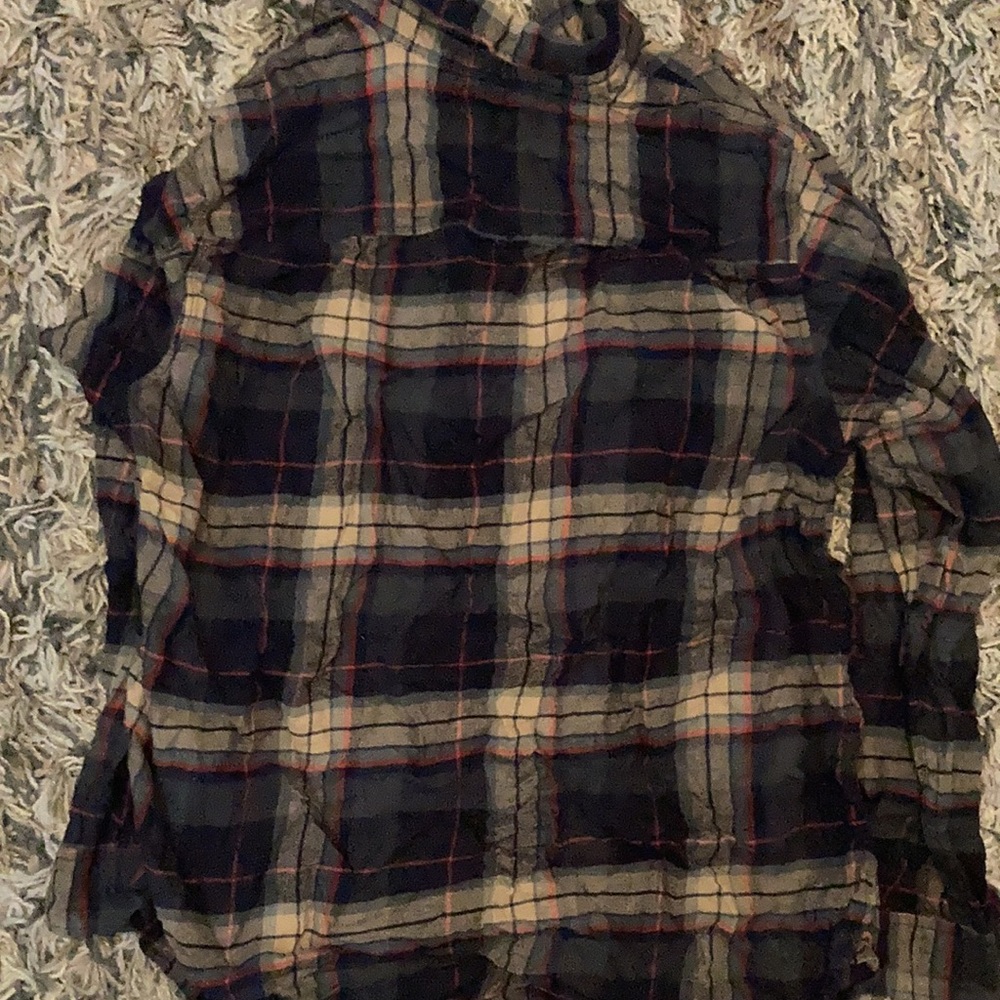 Uniqlo button up - Picture 5 of 6